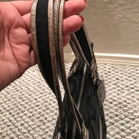 COACH BLACK SILVER POPPY OP ART GLAM TOTE - Picture 8 of 8